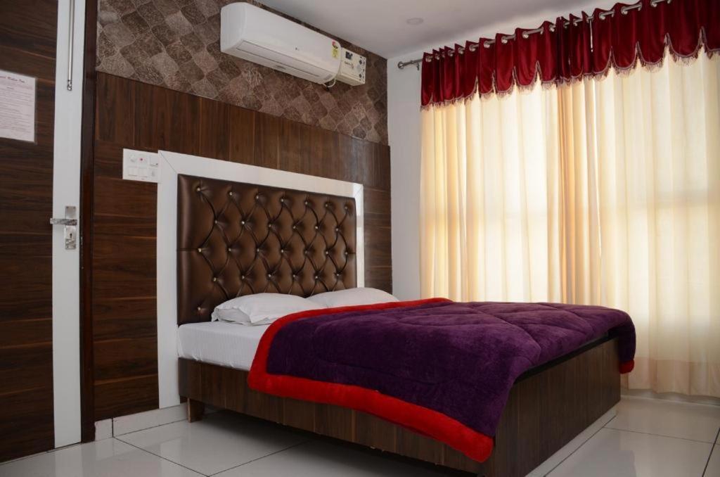 Hotel Robin Inn Amritsar Exterior foto